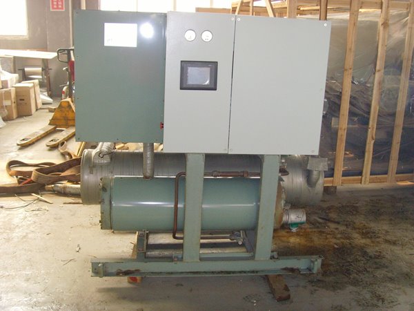 九合垸原种场酒店中央空调不停机清洗方法介绍